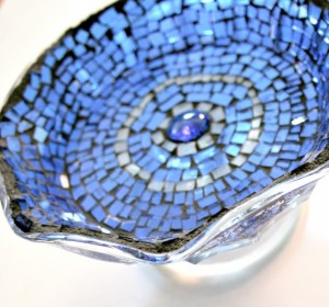 Kristine Kruse a Midwestern Mix - Christmas 2015 Gift Ideas - A Midwestern Girl's Gift Guide - Blue Mosaic Dish - 6 x 3 Inches