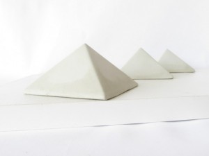 Perfect Gift for your Client - Geometric Pyramid - Concrete Décor - Paperweight and Gift